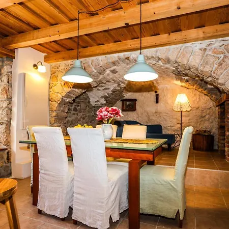Toscana - Charming Stone With Private Pool & Garden * Grižane