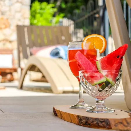 וילה Toscana - Charming Stone With Private Pool & Garden Grižane