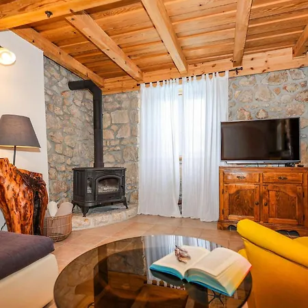 Toscana - Charming Stone With Private Pool & Garden וילה Grižane