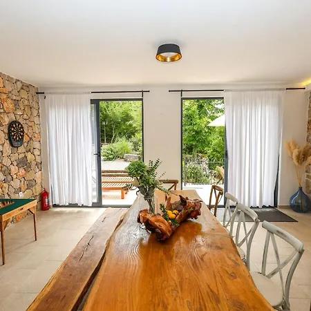 Villa Toscana - Charming Stone With Private Pool & Garden Grižane