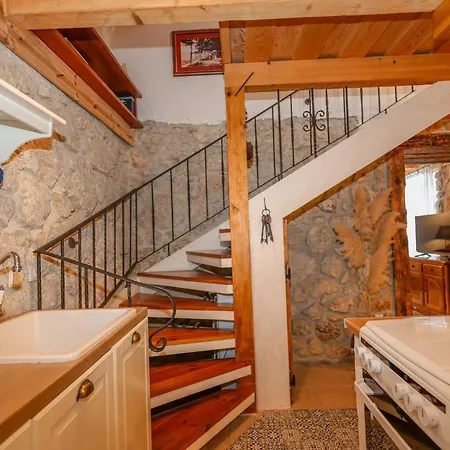 Toscana - Charming Stone With Private Pool & Garden * Grižane